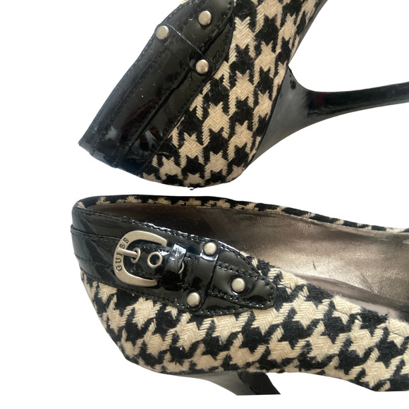 GUESS Tweed Houndstooth‎ Buckle Y2K Patent Cap Toe Retro Stiletto Heels - Picture 2 of 8